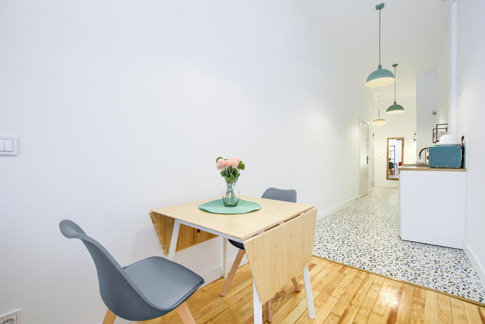 Mezzanine Orange Apartment Madrid Ruang foto